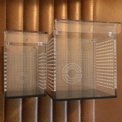 Shrimp Cove showcase box. Small and medium sizes perfect for Caridina or Neocaridina Shrimp. Buy at Shrimp Cove UK